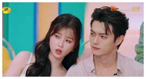 娱乐圈恋情最新爆料,明星情侣甜蜜曝光，恋情走向引关注